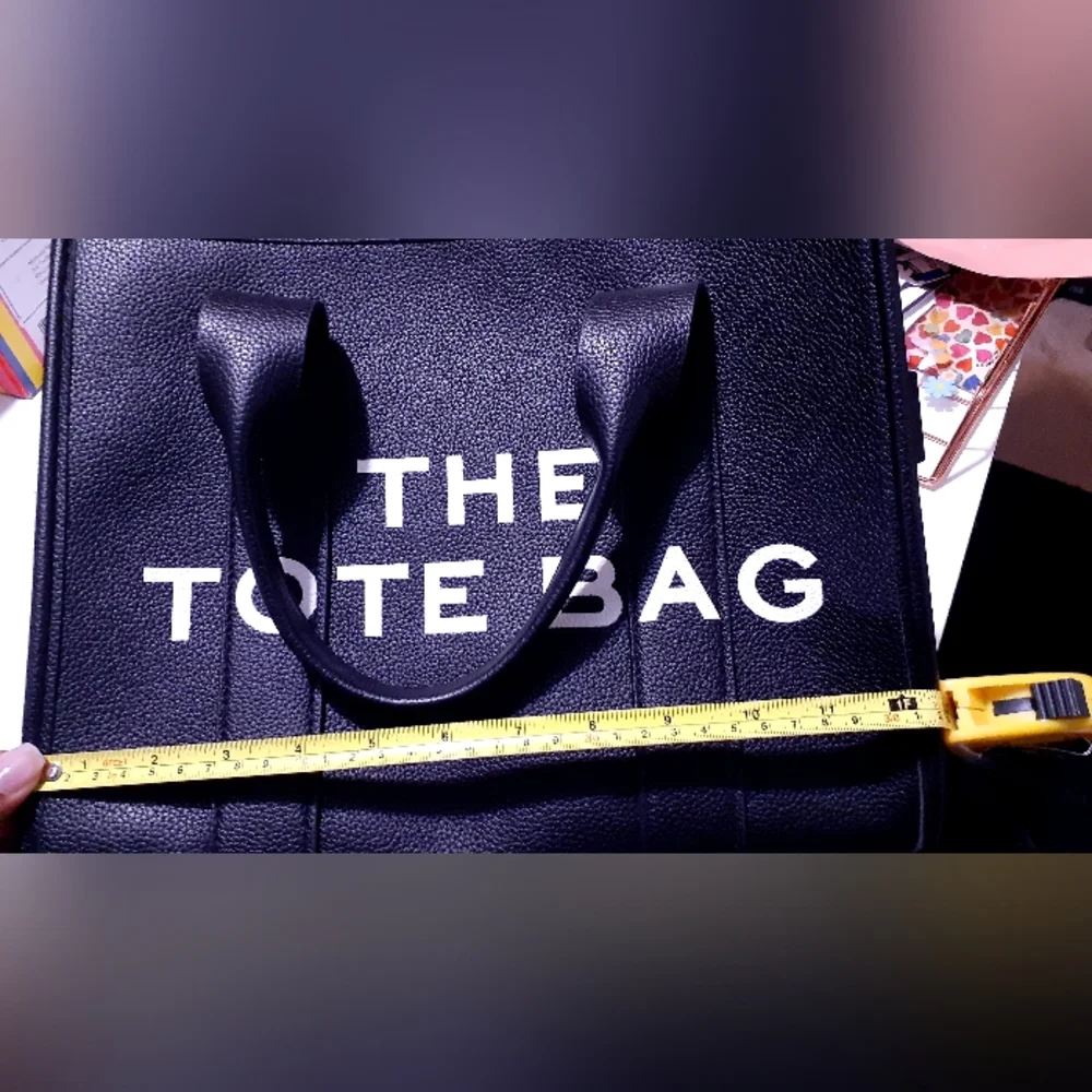 Black Tote Bag - No Name Brand - Picture 7 of 10